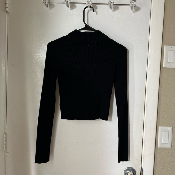 Express size medium, turtle neck sweater shirt - Picture 4 of 5
